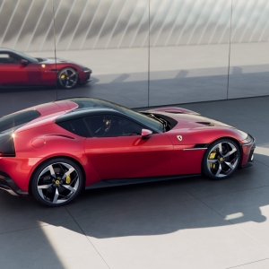 New Ferrari V12 ext 02 Design red media b8da0597 1a3a 4f59 bee3 a33a1cf569de Ferrari 12Cilindri