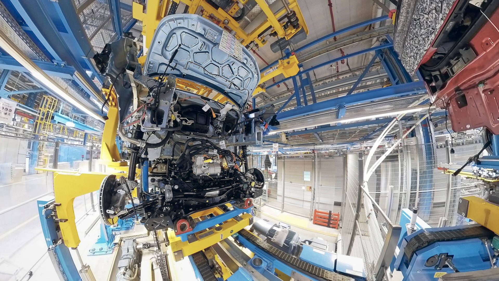 FORD EXPLORER COLOGNE 10 Δείτε πώς κατασκευάζεται το αμιγώς ηλεκτρικό Explorer στο νέο, υπερσύγχρονο εργοστάσιο της Ford στην Κολωνία