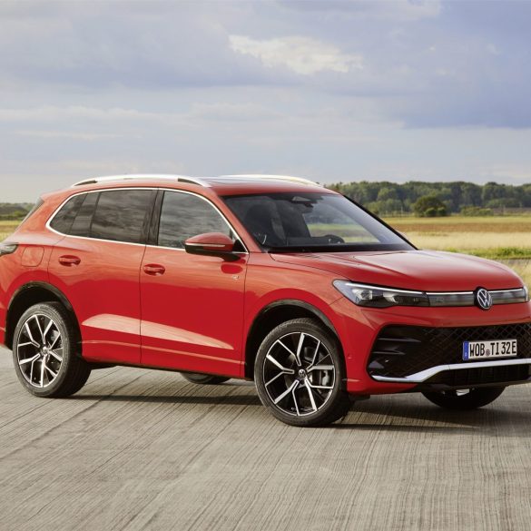 Tiguan photo1 New MORE versions from Volkswagen with up to €8,238 benefit!