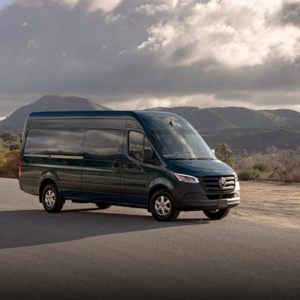 24c0038 042 Nuova Mercedes-Benz eSprinter: iniziano le vendite in Grecia (Foto e prezzi)