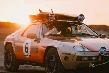 img 16 La Porsche 928 che divenne il veicolo da surf per eccellenza: la storia della 928 Surfari