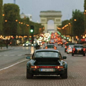 img 4 1 Retour avec une 911 Turbo via Paris pour le 50ème anniversaire