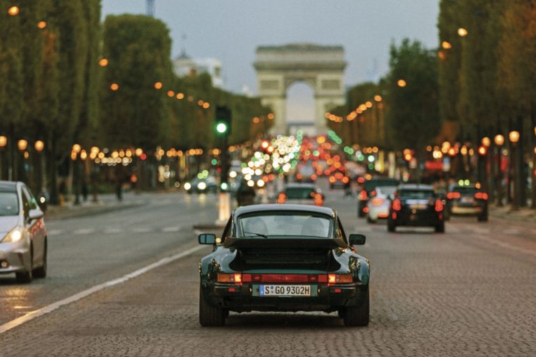 img 4 1 Retour avec une 911 Turbo via Paris pour le 50ème anniversaire
