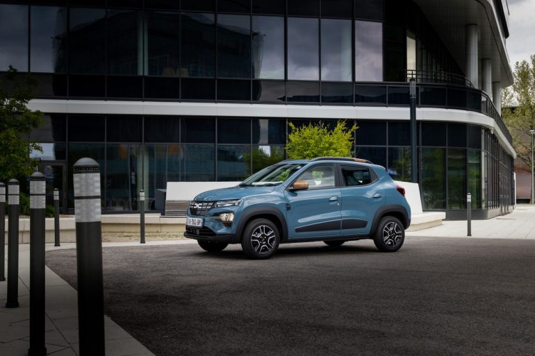 2D8A9236 Modifier Dacia Spring Cargo: Following the triptych, affordable, electric and professional