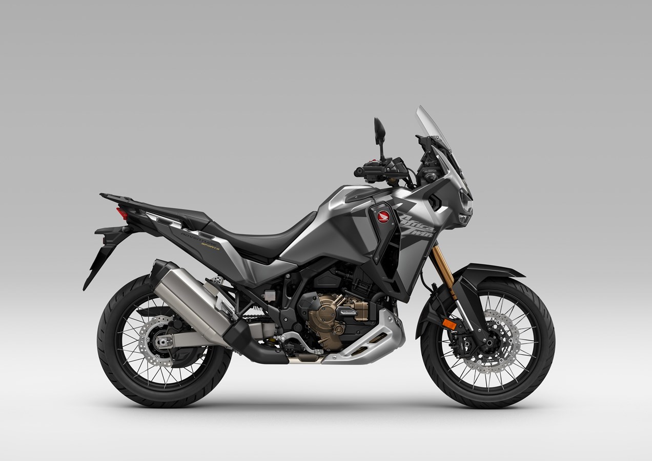 483901 Bold new graphics and colour options for 25YM Honda CRF1100L Africa Twin Ανανεωμένη εμφάνιση για την Africa Twin
