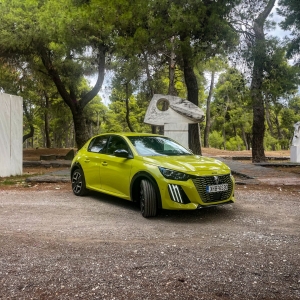 IMG 6453 Οδηγούμε Peugeot 208 Facelift Hybrid GT 100 HP: Το απαραίτητο