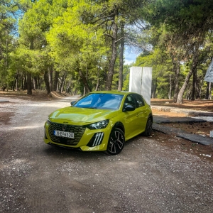 IMG 6487 Οδηγούμε Peugeot 208 Facelift Hybrid GT 100 HP: Το απαραίτητο