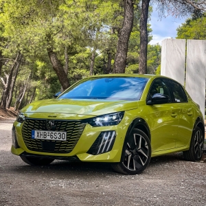 IMG 6488 Οδηγούμε Peugeot 208 Facelift Hybrid GT 100 HP: Το απαραίτητο