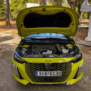 IMG 6543 Οδηγούμε Peugeot 208 Facelift Hybrid GT 100 HP: Το απαραίτητο