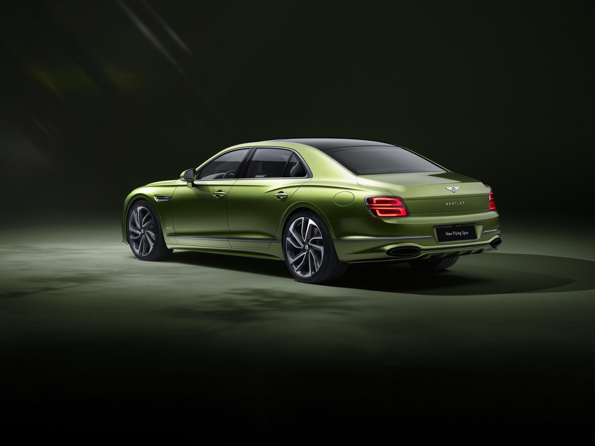 New Flying Spur photo2 Επίσημο: Αυτή είναι η νέα Flying Spur - Η πιο ισχυρή τετράθυρη Bentley που κατασκευάστηκε ποτέ