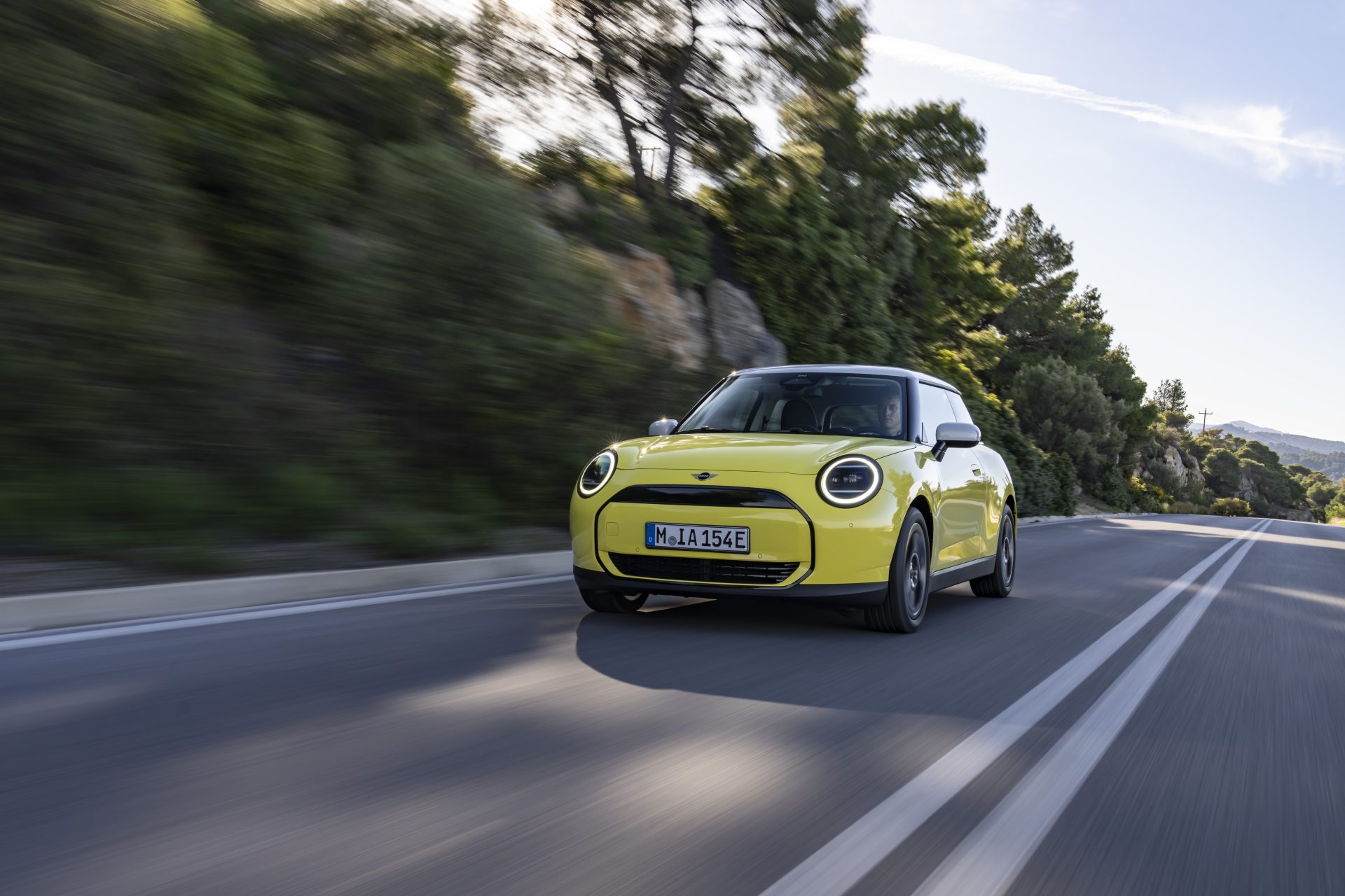 P90556750 highRes mini cooper e 07 202 Η MINI στην Έκθεση Αυτοκινήτου «AUTO ATHINA 2024»