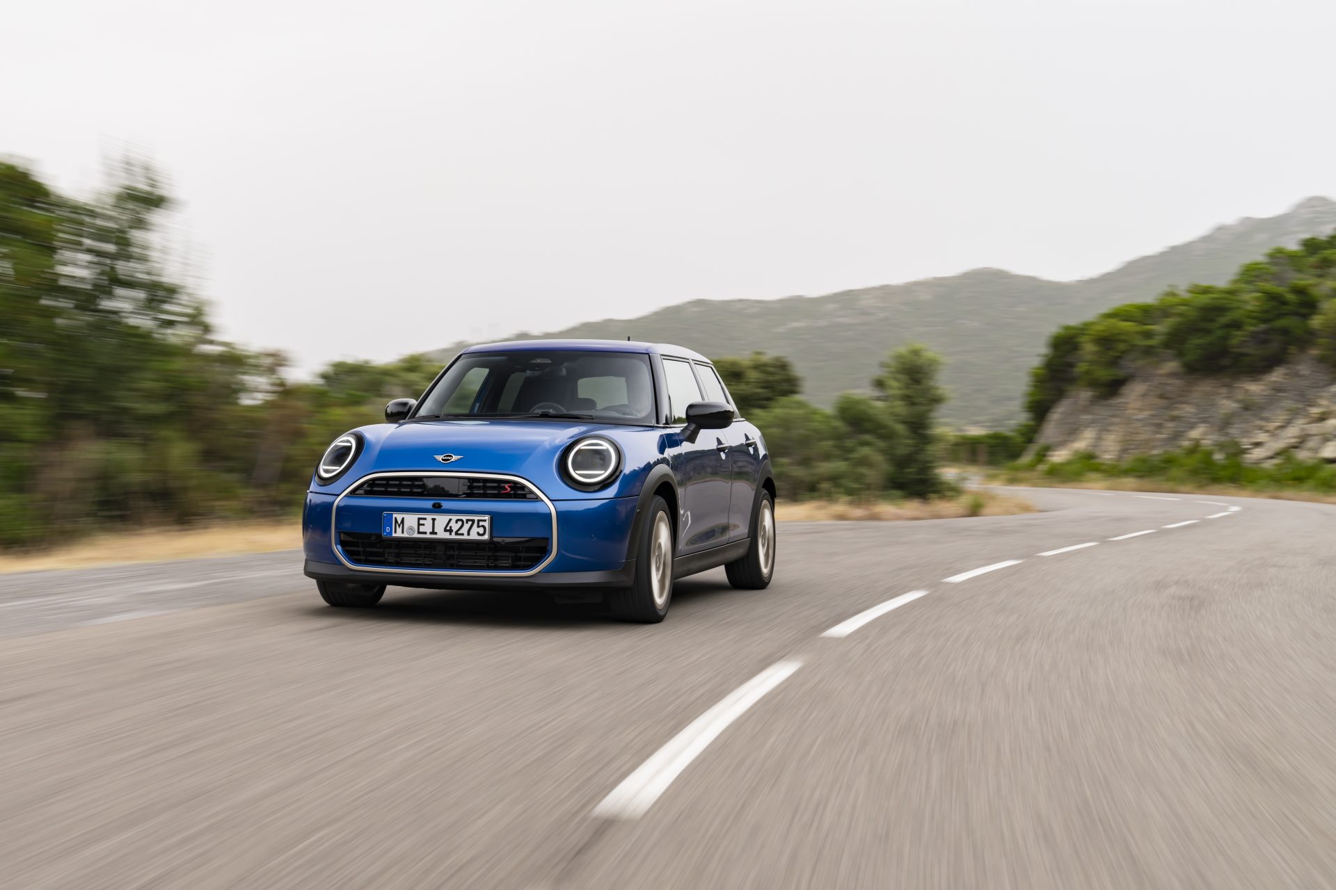 P90559949 highRes mini cooper s 5 door Η MINI στην Έκθεση Αυτοκινήτου «AUTO ATHINA 2024»