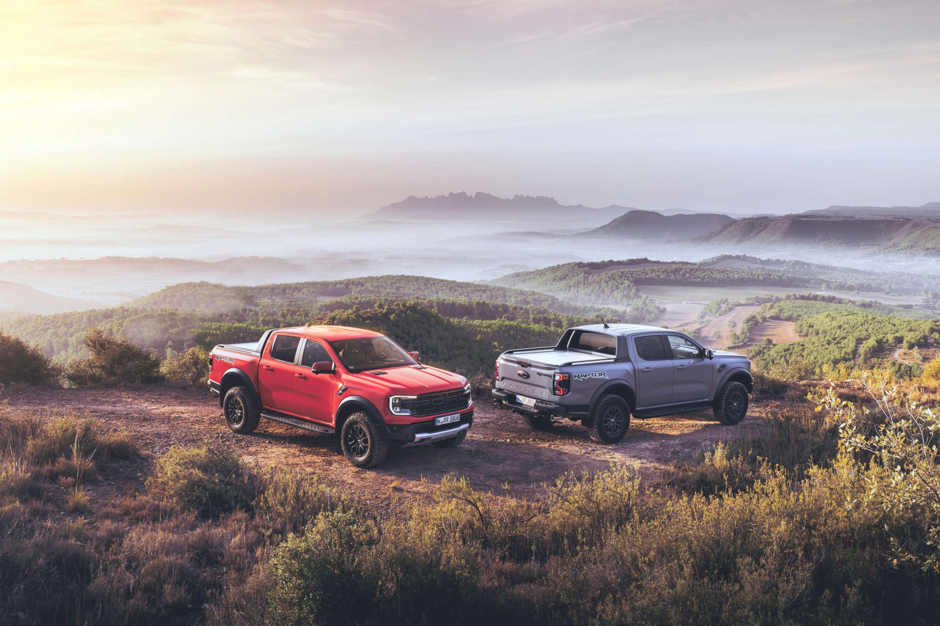 Ford Ranger Raptor 01 Εντυπωσιακή η παρουσία της Ford στην «Auto Athina 2024» με πρεμιέρα του ηλεκτρικού Capri και την ισχυρή Mustang Dark Horse